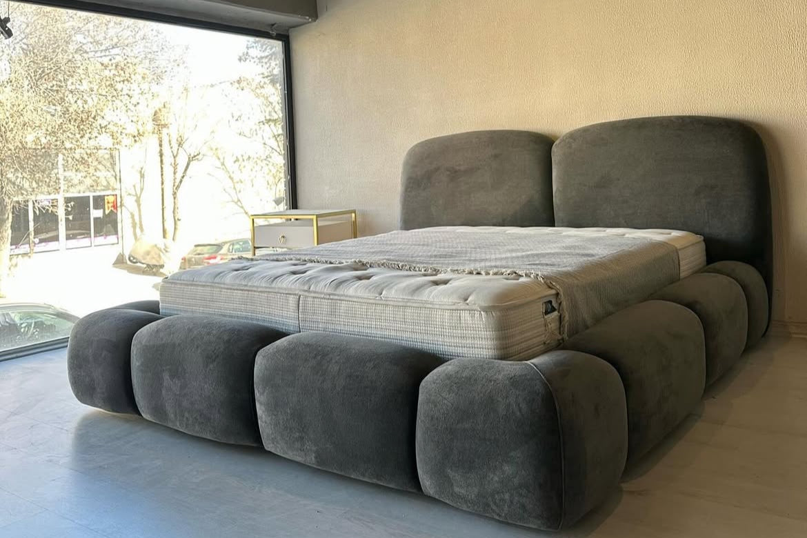 Lit Coffre Jasmin Velours – Tête de Lit 105 cm